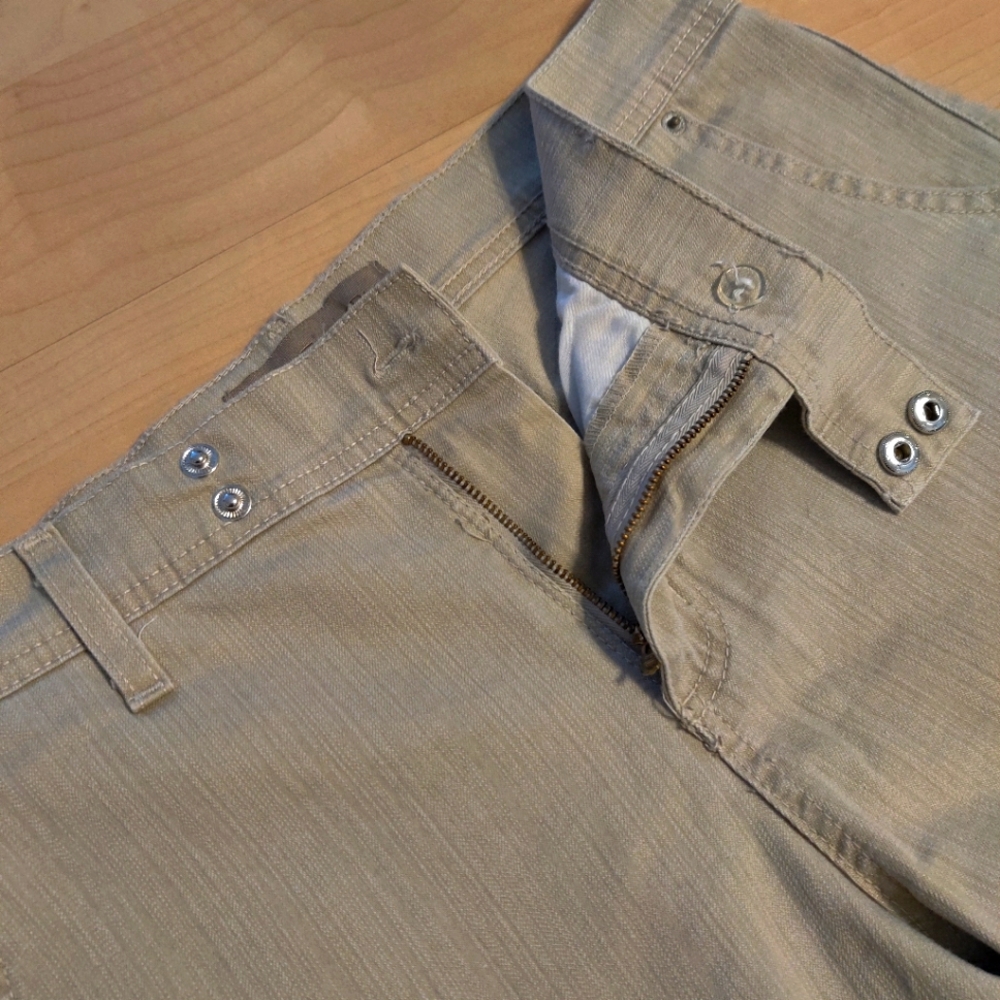 Bandolinoblu Missy Shorts Size 12 - Picture 4 of 7